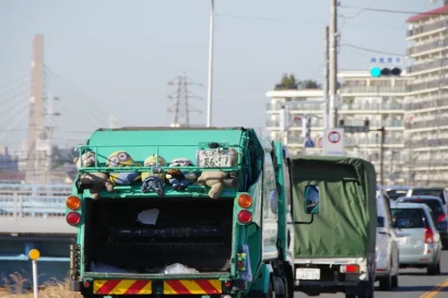ごみ収集車